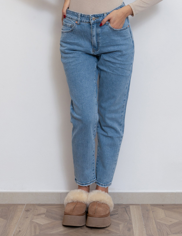 Jeans dritto lavaggio chiaro