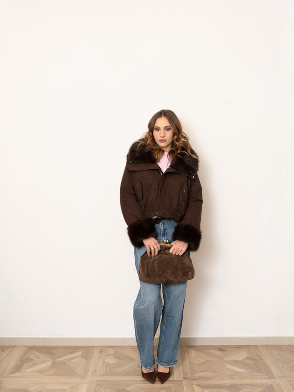 Giubbino imbottito con collo e polsini in ecofur